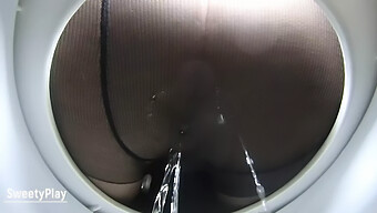 Amateur Showering With Forgotten Pantyhose And Pissing Closeups