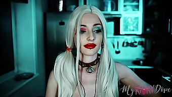 วัยรุ่น (18+) Harley Quinn'S Masturbation Adventure