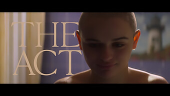 Joey King'S Sensual Performance In Season 1 Episode 4