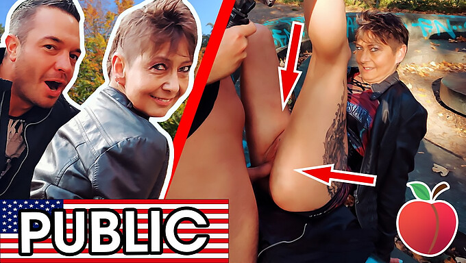 Verejný Sex S Zrelou Nemeckou Milf Rubinou, Detailný Záber A Pov Pohľady