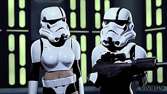 Vagina Fuck Og Blowjob: To Storm Troopers I Kostymer Blir Frekke